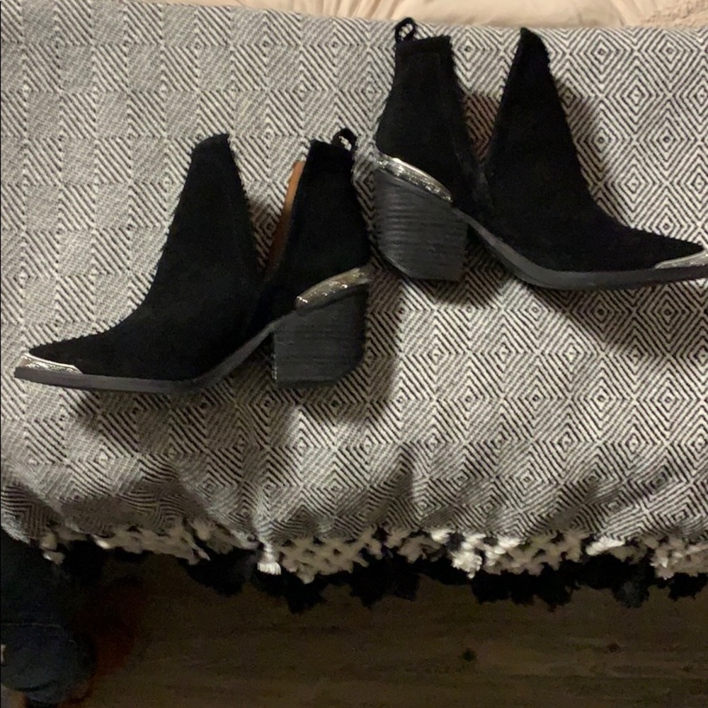 Jeffrey Campbell Cromwell boot - Picture 2 of 5